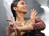 Aishwarya Rai Bachchan to team up with Mani Ratnam aishguruthumb.jpg