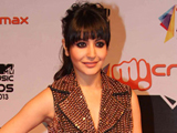 Anushka Sharma's Busy Life: Acting, Producing, Promoting anushka160.jpg