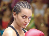 Sonakshi Sinha: I Have No Friends in the Industry boxersona-160.jpg