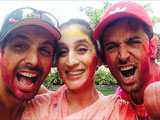 Hrithik Roshan plays Holi with Sussanne's family hrithik-story-thumb.jpg