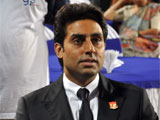 abhishek bachchan sees indian football team in fifa finals