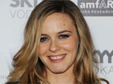 alicia silverstone struggled to be taken seriously after i clueless i 
