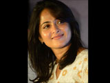 Anushka Shetty to shed 15 kg for period drama Rudhramadevi anushka-shettythumb.jpg
