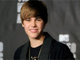 Justin Bieber attacked by fan in Dubai concert