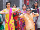 Kangana Ranaut was nervous about dancing with 81-year-old lavani artiste kangana-81-thumb.jpg