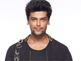 Kushal Tandon eliminated in surprise eviction from Bigg Boss house kushal-salman-thumb.jpg
