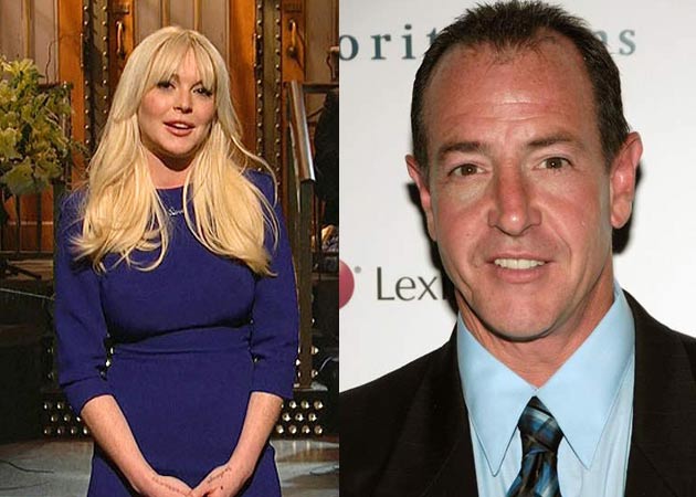 Police called in after Lindsay Lohan's father 'trespassed' her home