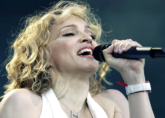 Madonna will appear in court to defend her gay rights comments