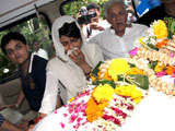priyanka chopra s father cremated