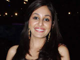 former miss india pooja chopra became an actress for her mother