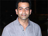 Prithviraj to star with Shah Rukh Khan in Happy New Year?