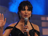 Priyanka Chopra to shoot Zanjeer introductory song with 100 men