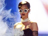 rihanna a rock star on victoria s secret catwalk