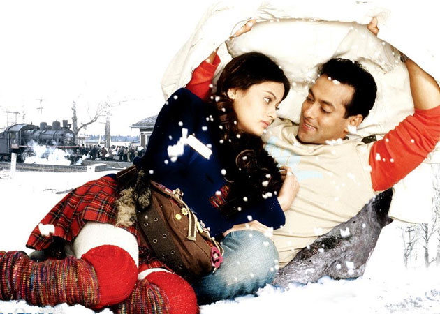  Salman Khan guiding Lucky Sneha Ullal for second innings in Bollywood