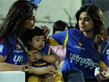 shilpa shetty s son viaan makes public debut
