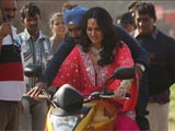 Sonakshi Sinha gets bike riding lesson from Ajay Devgn