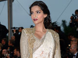 Cannes 2013: Sonam Kapoor stuns in vintage-look sari and jacket