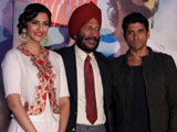 milkha singh launches music promo of i bhaag milkha bhaag i 
