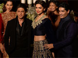 Shah Rukh Khan, Deepika Padukone close Delhi Couture Week as Manish Malhotra's showstoppers srk-deepika-manish-160.jpg