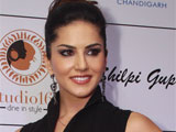 Sunny Leone gets lessons in Marathi sunny-serious-thumb.jpg