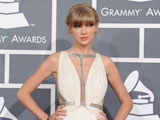 Taylor Swift opens Grammy Awards as Mad Hatter 