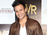 Vivek Oberoi: Joy of helping others bigger than any award vivek-naomi-thumb.jpg