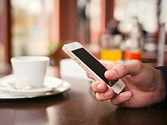Apple in Talks to Launch Its Mobile Wallet Service This Year: Report apple_iphone_5s_gold_picjumbo_viktor_hanacek_small.jpg