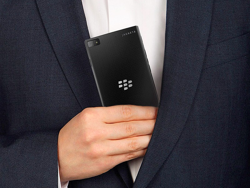 Images Of BlackBerry ‘Mercury’ Leaked, They’re Still In Love 