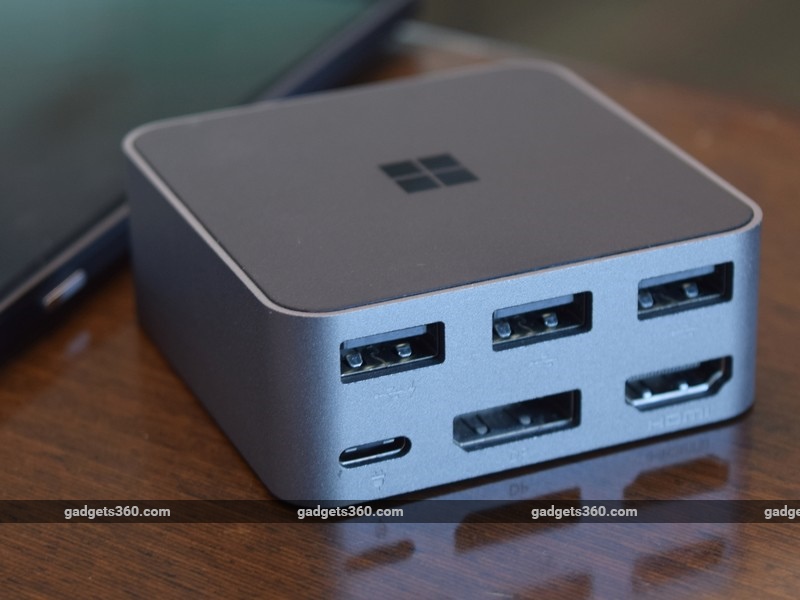 Microsoft_Lumia_950XL_dock_ndtv.jpg