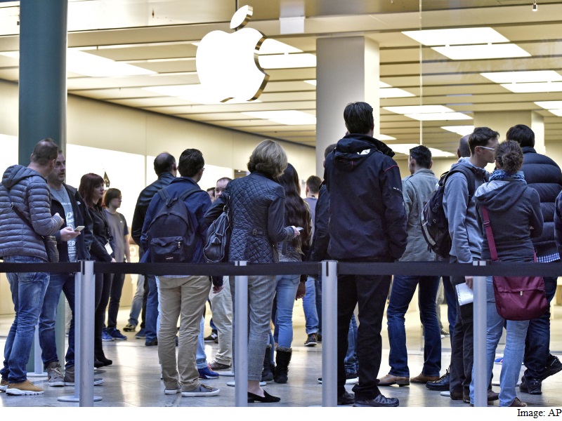 Apple's Failed Retail Revolution: Beacons Still Won't Be Big on Black Friday
