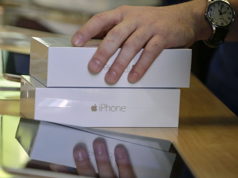 iPhone 6 Infringes on Patent, Says Beijing, Orders Halt of Sales in City
