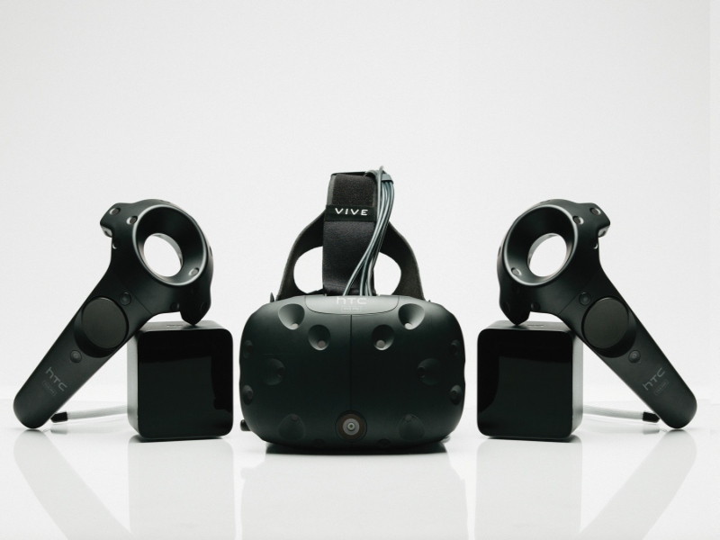 HTC Announces Vive Pre, Second Developer Edition VR Headset at CES 2016