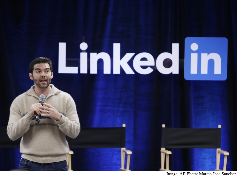 LinkedIn Reports Strong Results on Hiring Software; Posts Weak Forecast