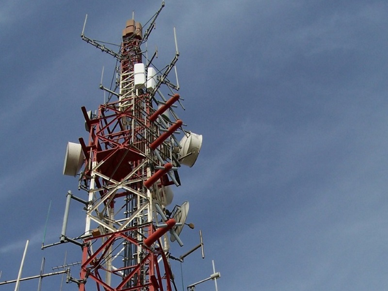 Telecom Ministry to Approach Cabinet to Reduce Spectrum Usage Charges