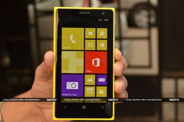 nokia-lumia-1020-display.jpg