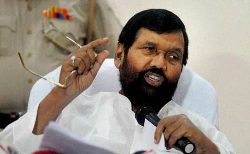 Government Panel to Address E-Commerce Consumer Complaints: Paswan