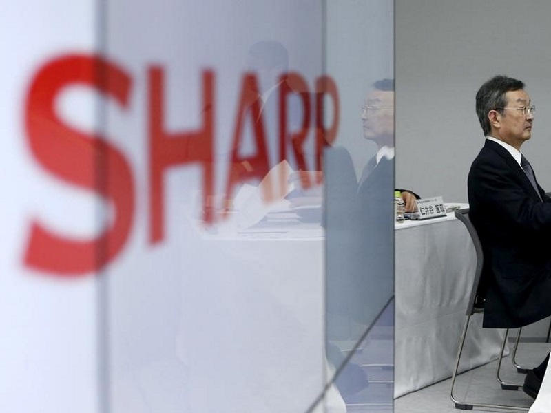 Foxconn CEO to Meet With Sharp Executives on Friday