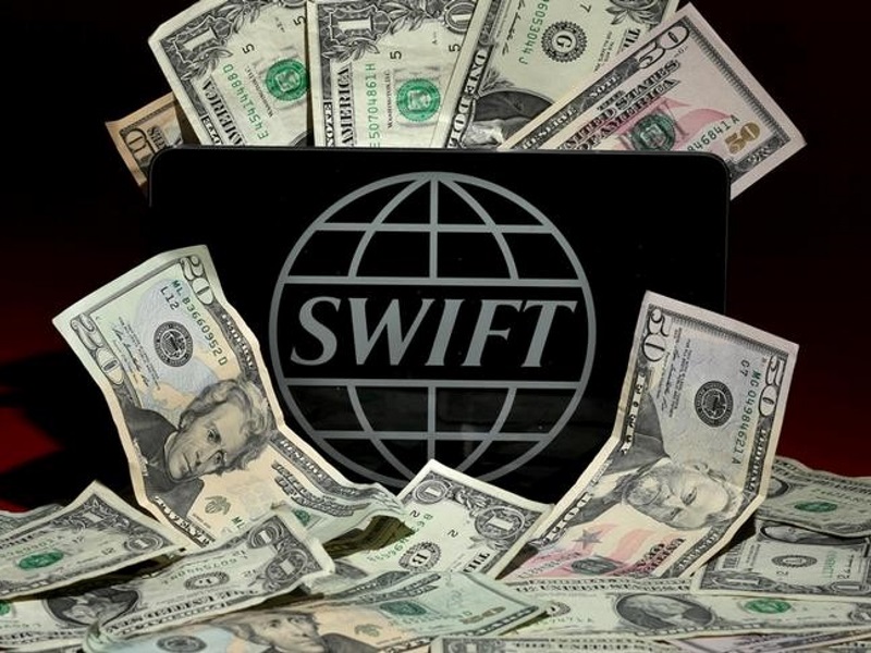 Swift Tells Banks to Share Information on Hacks