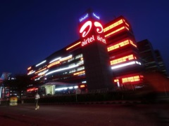 DoT Seeks Legal Opinion to Issue Show Cause Notice to Airtel airtel_gurgaon_reuters_small.jpg