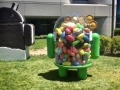 Android Jelly Bean marketshare overtakes Ice Cream Sandwich, Gingerbread still going strong android-jelly-bean-statue.jpg