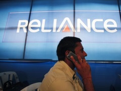 Reliance Communications Launches 3G Services in 5 More Circles man_talking_on_reliance_mobile_reuters_small.jpg