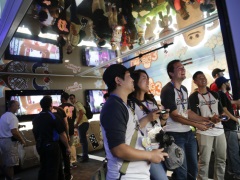 Despite Innumerable Game Leaks and Teasers, E3 2014 Still Surprises people_playing_little_big_planet_3_at_e3_ap_small.jpg