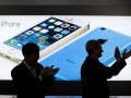 Jurors fail to reach verdict in Apple-Samsung patent case on Wednesday tim_cook_iphone_praise_ap_small.jpg