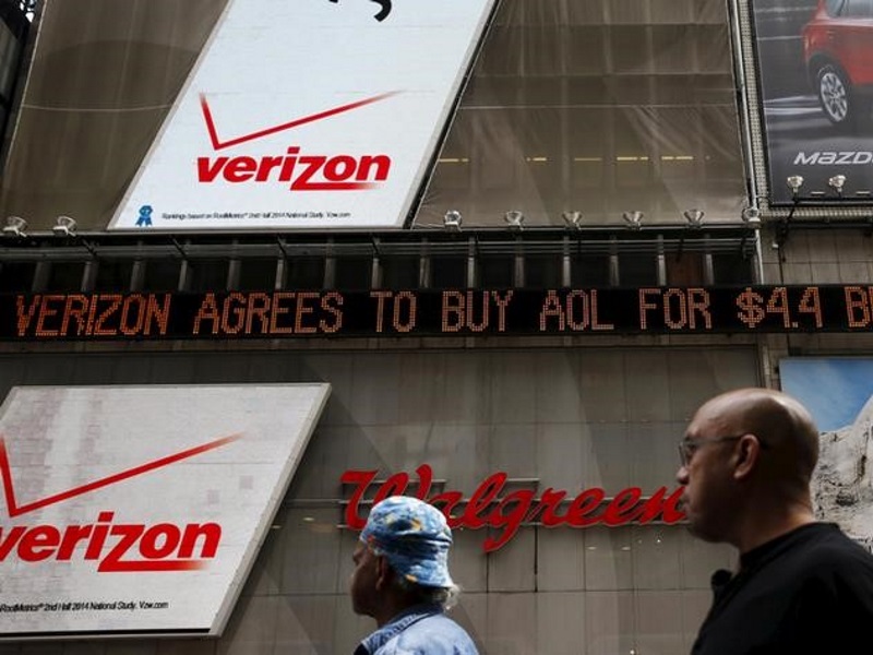 Verizon Seen to Bet on Armstrong, M&A Savvy in Yahoo Bid