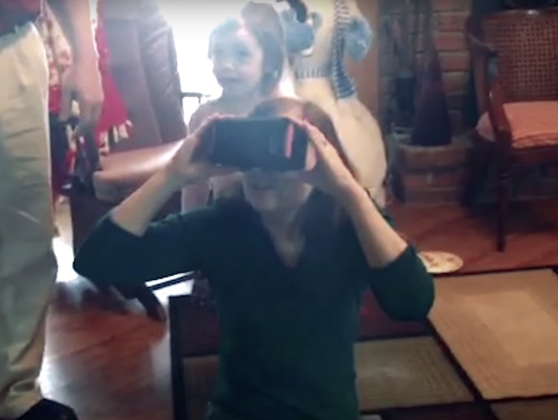Google Cardboard Helps a Visually Challenged Person See Again After 8 Years