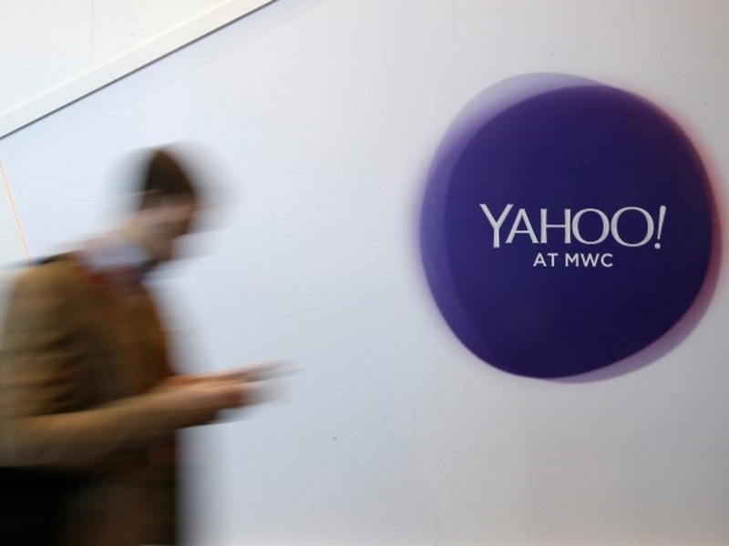 Yahoo Sets April 11 Deadline for Preliminary Bids: Report