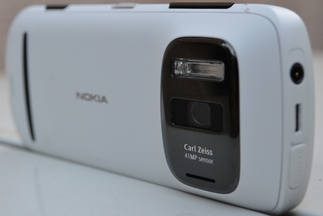 nokia_808_cover.jpg