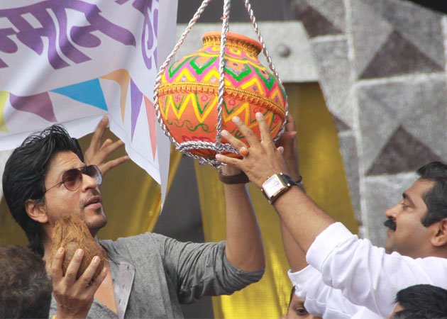 Shah Rukh Khan's dahi handi revelry