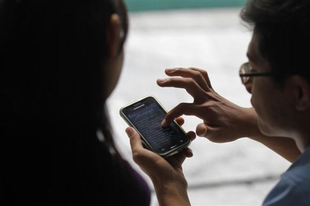 Growth of mobile banking in India has been below expectations: RBI