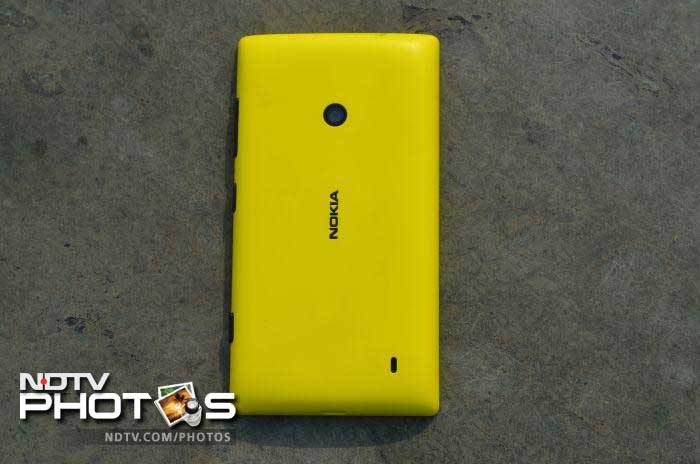 Nokia_Lumia_520_back.jpg